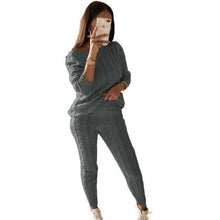 Load image into Gallery viewer, Ladies Knit Sweater Set